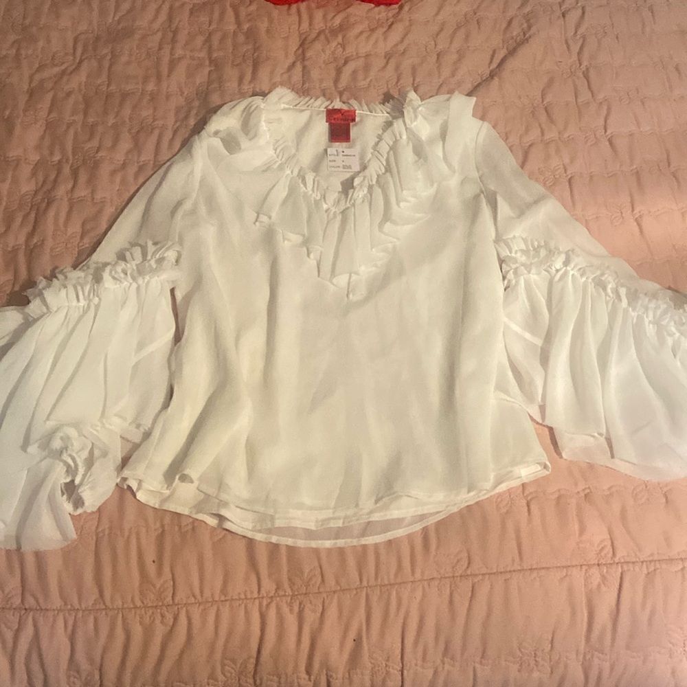 V Cristina Bell Sleeve Flowy Blouse Small